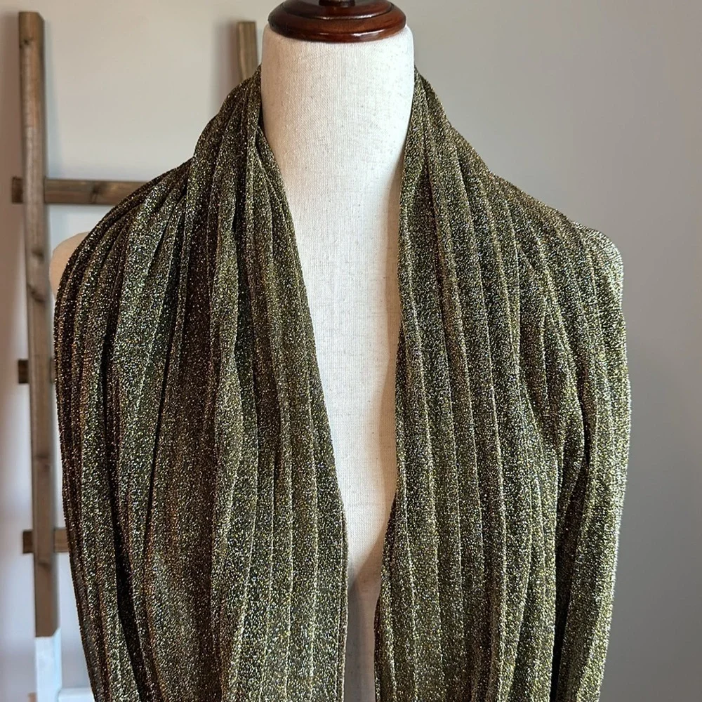 Apt. 9 Gold Infinity Scarf Excellent Used Condition